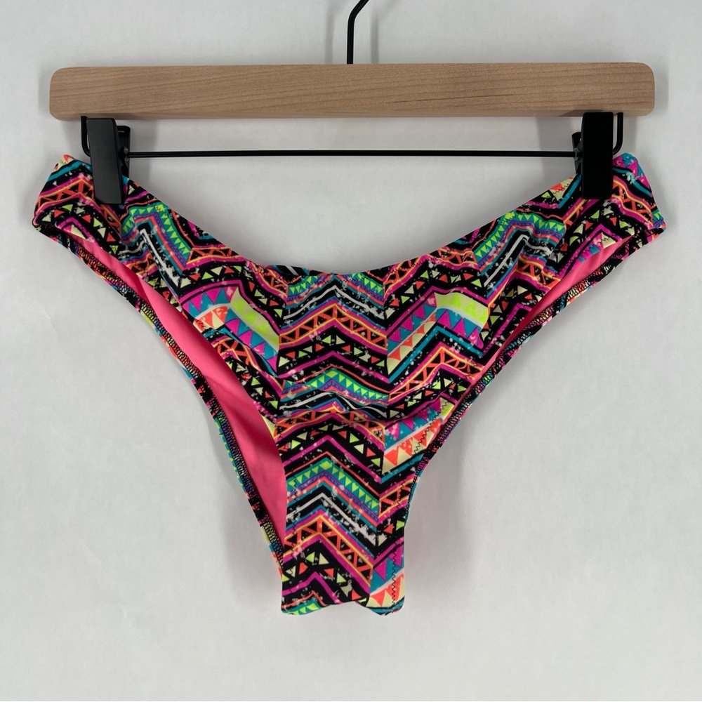 Victoria's Secret Pink Multicolor Geometric Chevron Print Ruched Bikini Bottom L